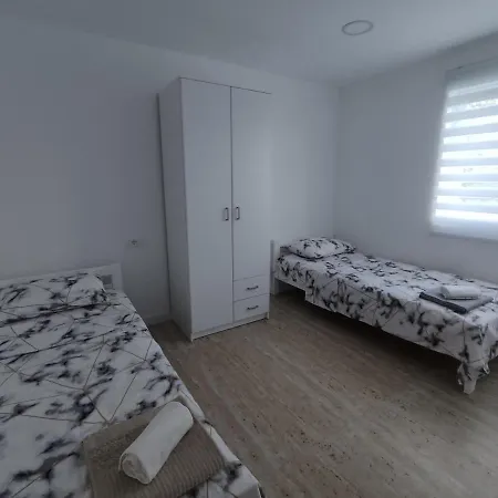 Joma Daire Mali Mokri Lug