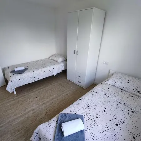 Joma Daire Mali Mokri Lug